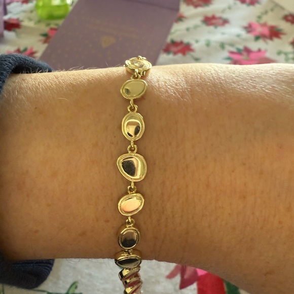 Melinda Maria She’s a Natural gold Bracelet size 7 - Picture 2 of 2